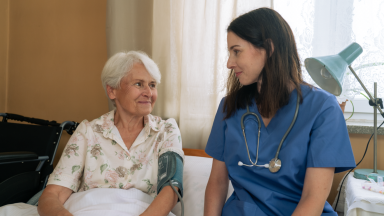 Dziś Dzień Pracownika Służby Zdrowia